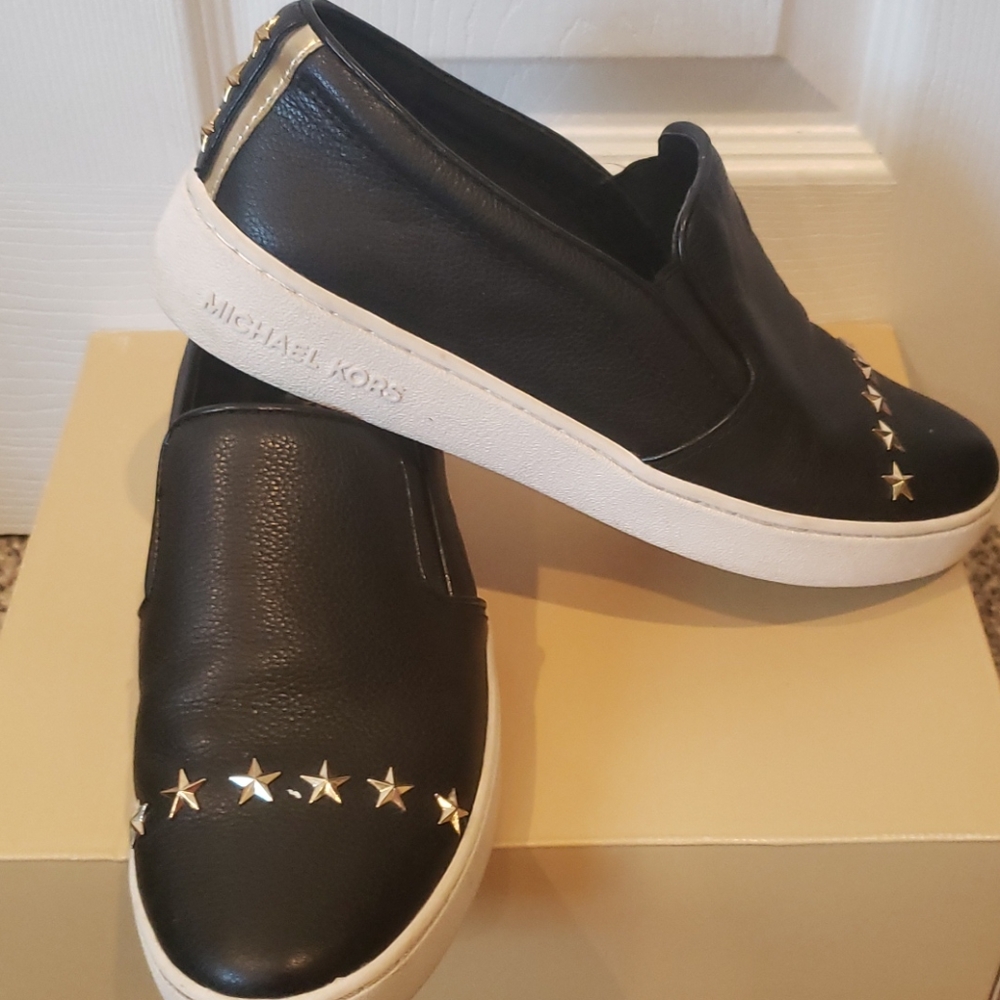 Michael Kors BLK leather sneakers 🖤